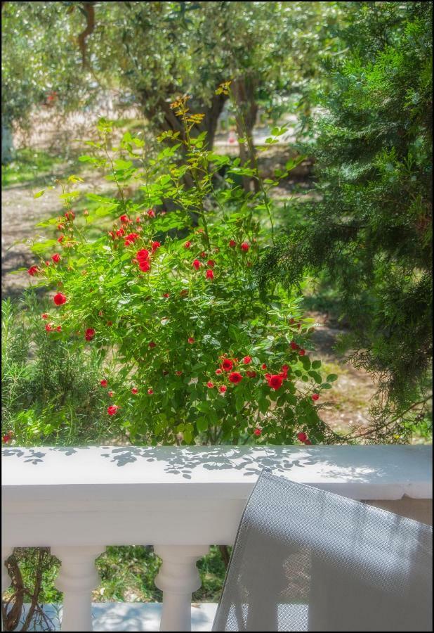 Sunray Separate Villa Скала Сотирос Екстериор снимка